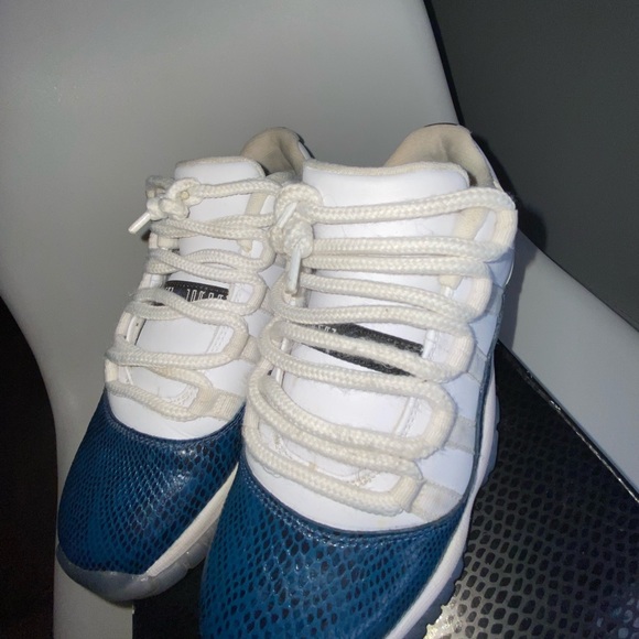 Jordan 11 retro low Snake Navy - Picture 2 of 3